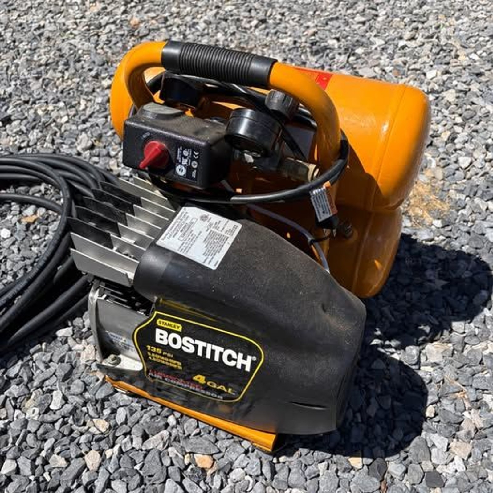 Bostitch CAP2040ST-OL 4 Gallon Air Compressor