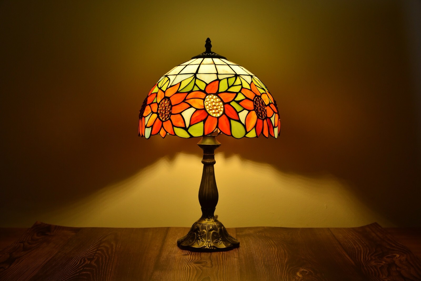 Retro Tiffany Table Lamp Sunflower Style Stained Glass Bedside Lamp H 18″ H 14″