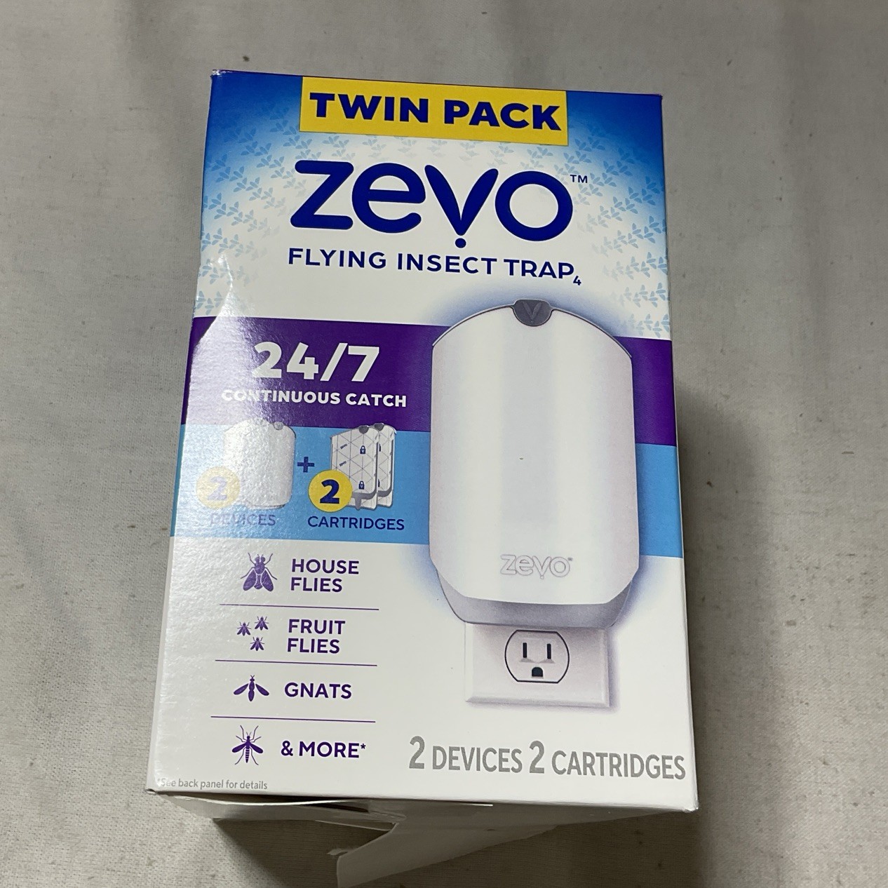 Zevo Plug-In Fly Trap 2 Plug-in Bases + 2 Cartridges UV Light (Dented Boxes) G19