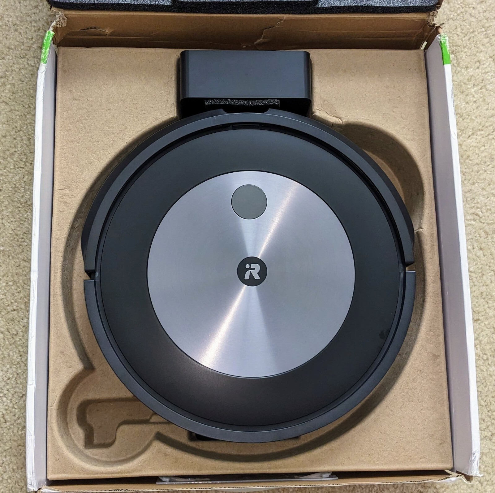 iRobot Roomba j7 (7150) Wi-Fi Connected Robot Vacuum