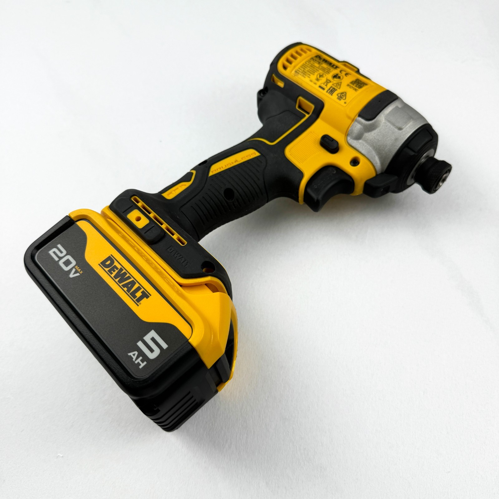 2 Pack DEWALT DCB205-2 20V MAX Premium Lithium-Ion 5.0Ah Battery
