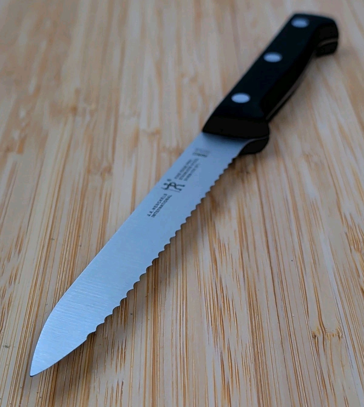 Henckels FINE EDGE PRO 5-in UTILITY Knife, SERRATED, Stainless Steel, 31468-130