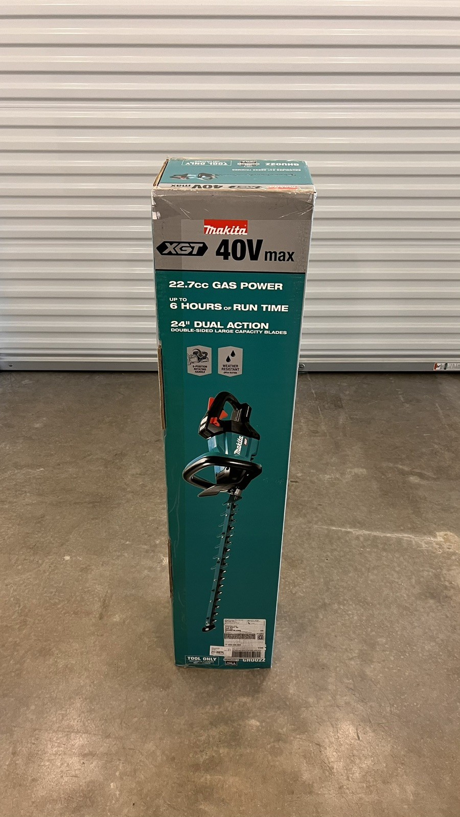 Makita XGT 40V 24″ Cordless Hedge Trimmer GHU02Z (Tool Only)