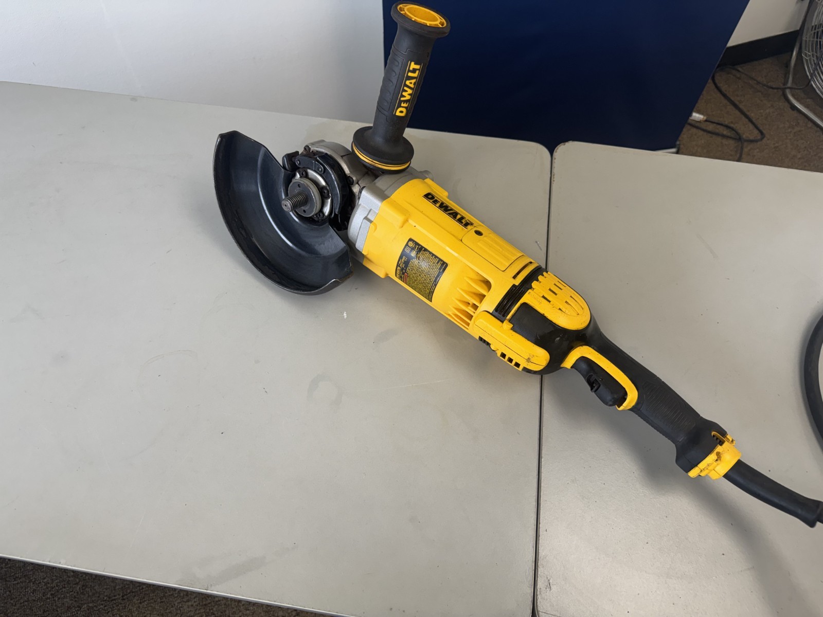 Dewalt DWE4597N 7in Electric Angle Grinder 8500/RPM