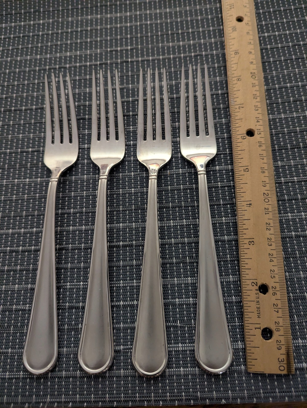 Mikasa VIRTUOSO FROST Vietnam 18/10 Stainless Flatware Lot Of 4 Dinner Forks