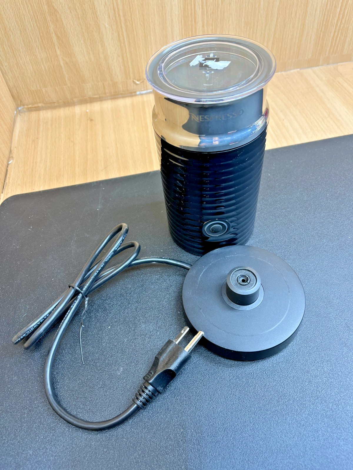 Nespresso Aeroccino 3 Electric Milk Frother Black (3694-US-BK) Cappuccino Latte