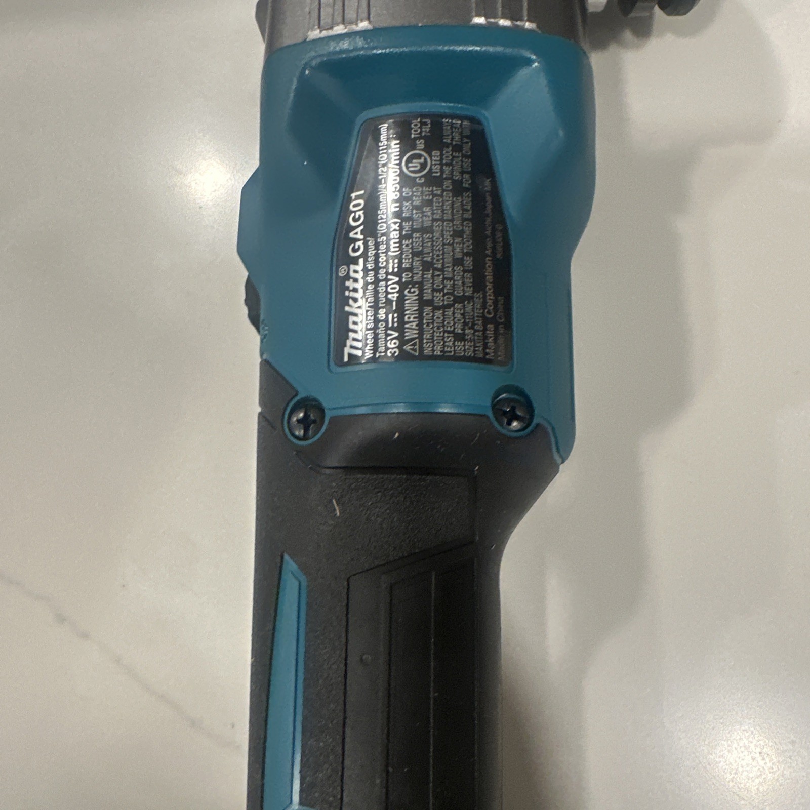 MAKITA GAG01Z XGT 40 MAX 4-1/2/”5″ Cordless Angle Grinder Tool Only NEW IN BOX