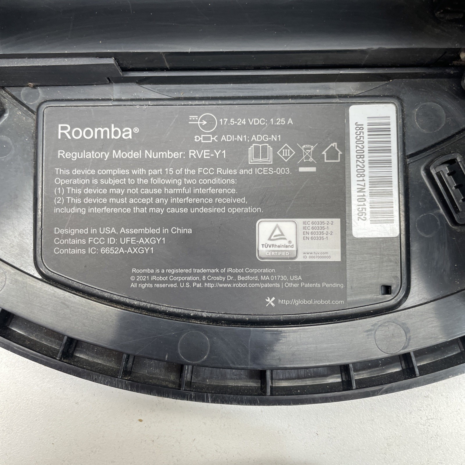 iRobot Roomba j7+ Robot Vacuum RVE-Y1 w/ Clean Base Self Empty Dock Tested