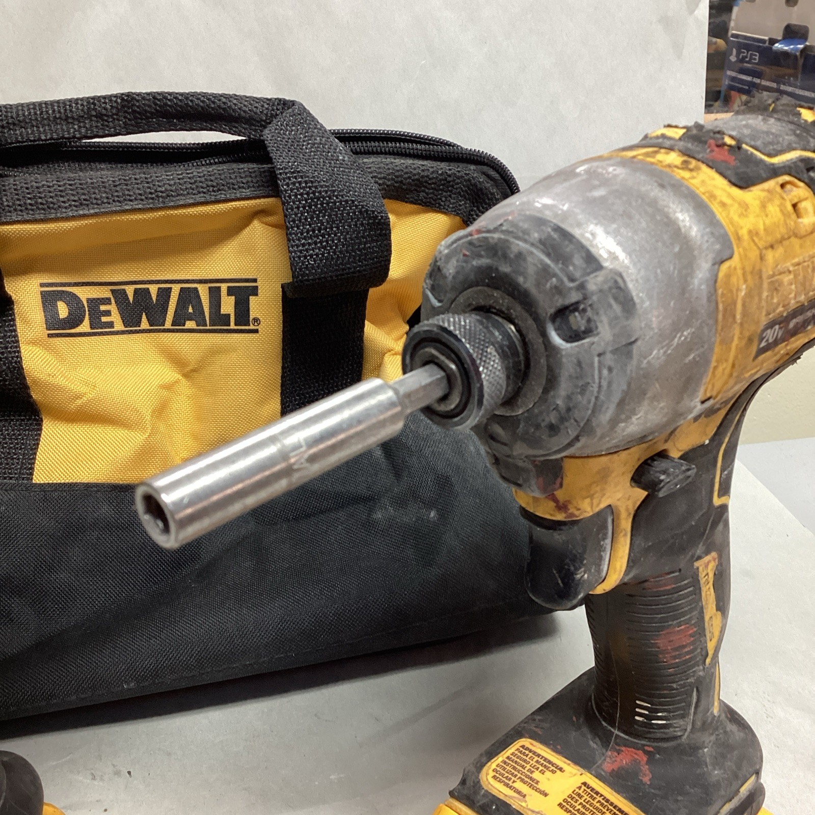 DeWalt DCF887 & DCF809 20V 1/4” Cordless Impact Driver W/Battery & Bag