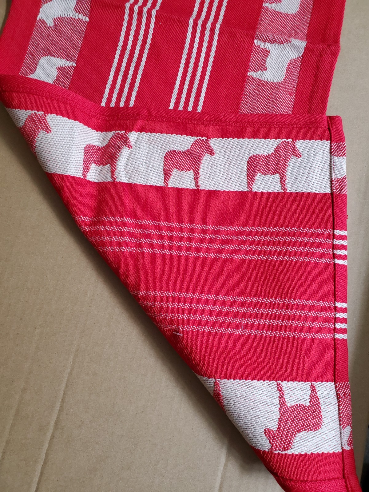 Swedish textil dala horse Staffan design table runner 35″ X 12″ Solbacka Sweden