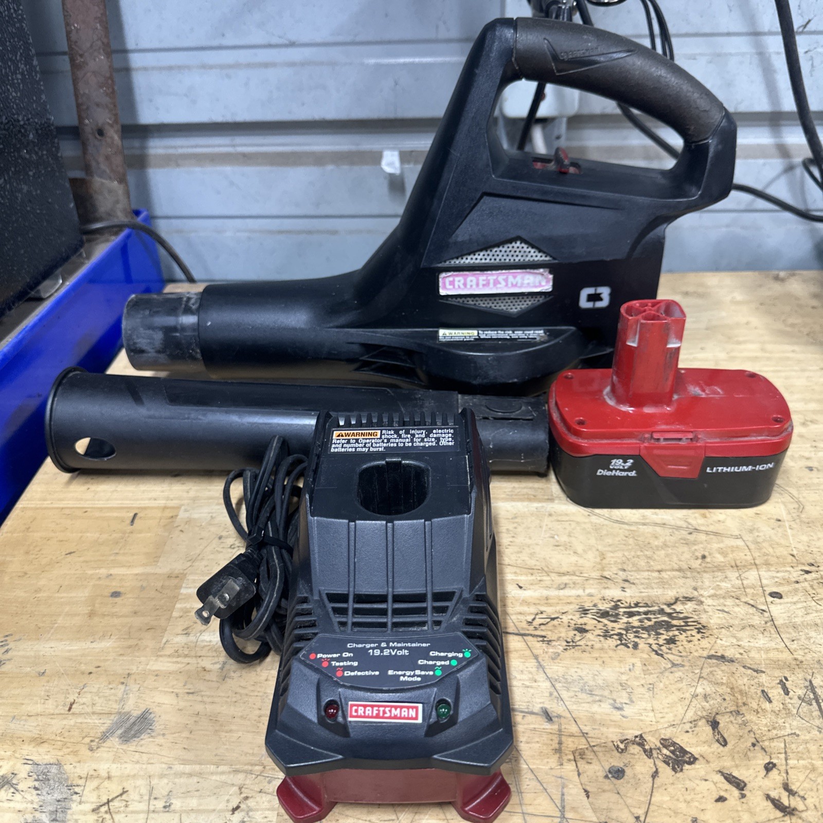 Craftsman 19.2v C3 – Leaf Blower w/ Battery & Charger