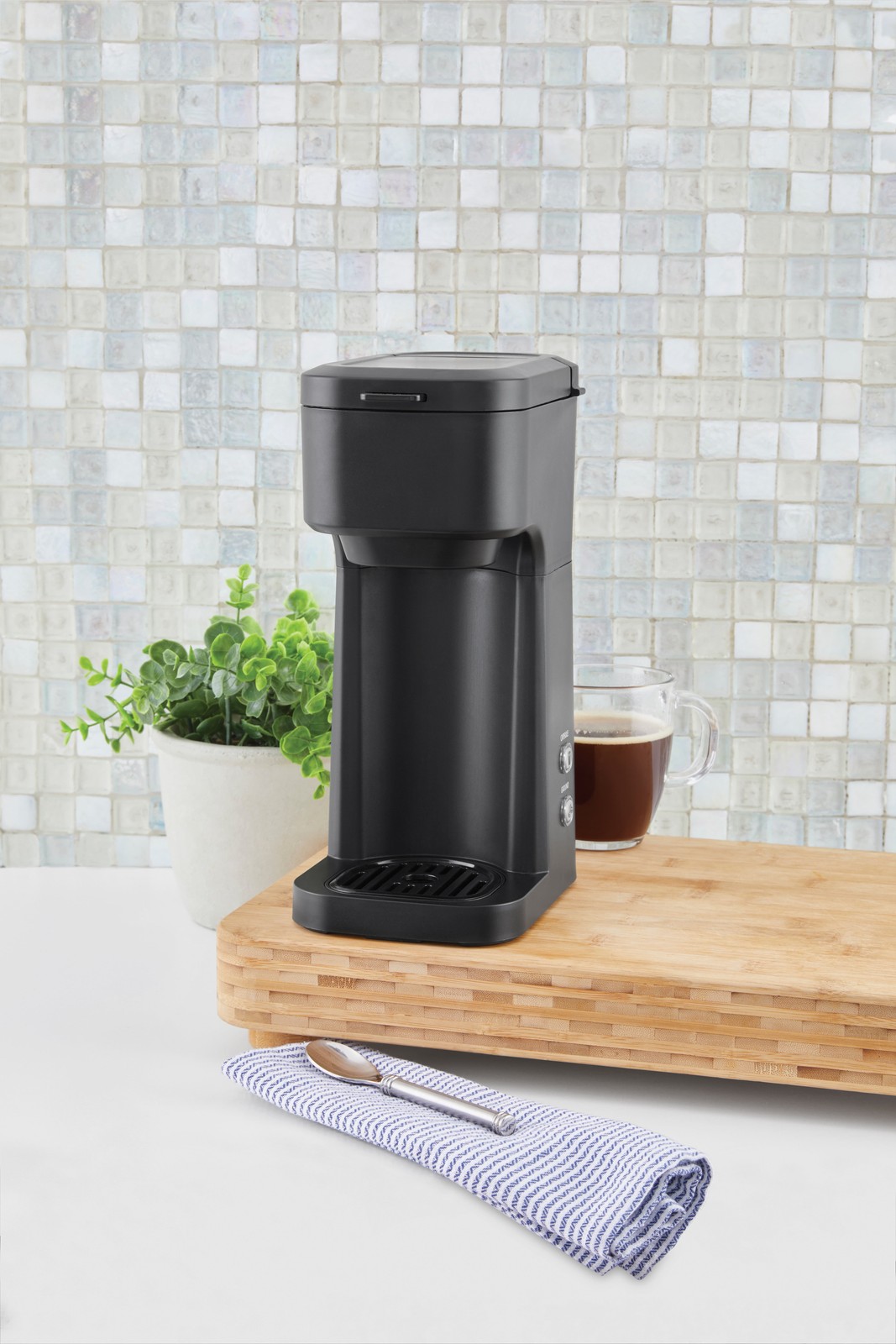 Black Matte Dual Brew Coffee Maker, Single Serve, Auto Shutoff, 14 Oz Reservoir
