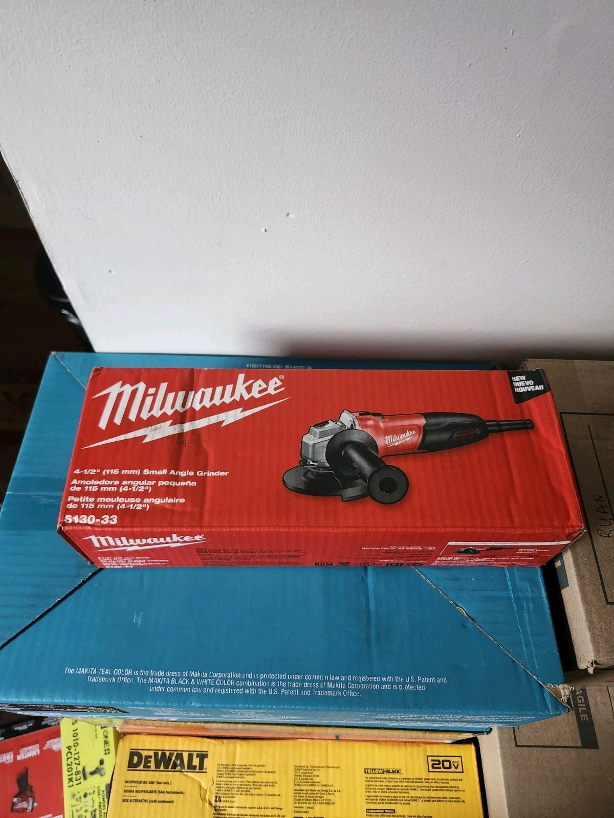 Milwaukee 4-1/2 in Corded Electric Angle Grinder Rotary/Circular 6130-33