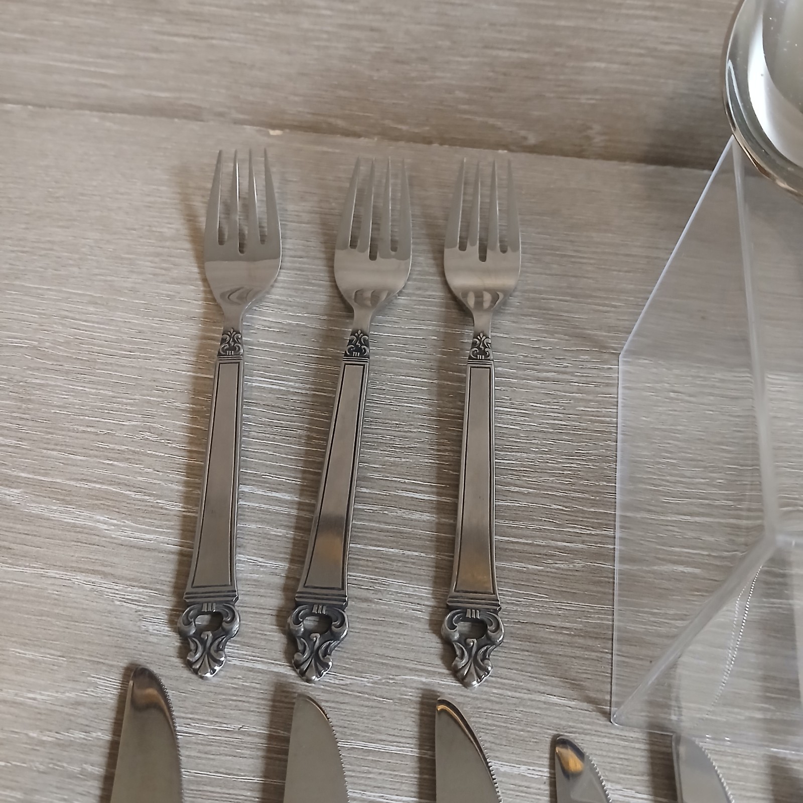 Large IIC Stainless Japan Flatware 36 Piece Set Silverware Service For Many 5+