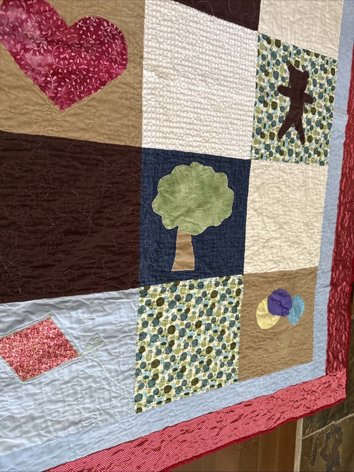 Vintage Handmade Patchwork Appliqué Unisex Baby Nursery Crib Quilt Textured