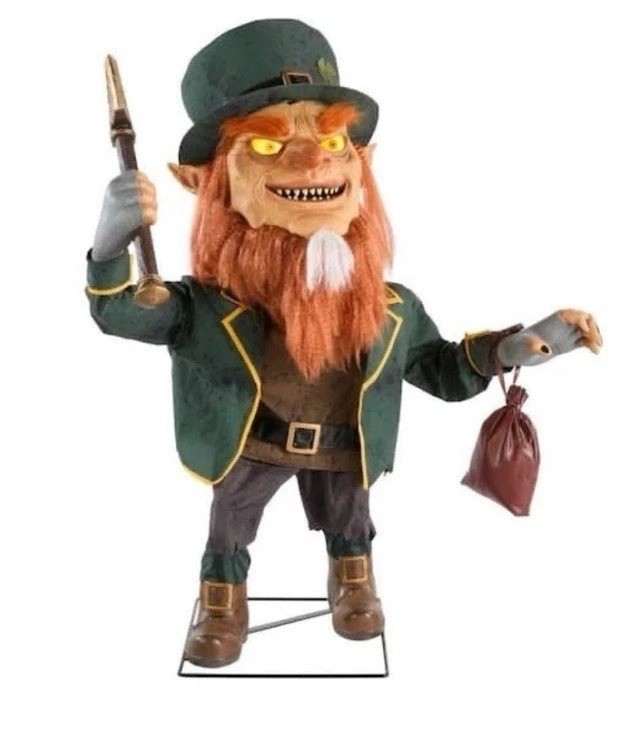 4.5ft Gruesome Grounds Animated LED Cursed Clover- Read Description