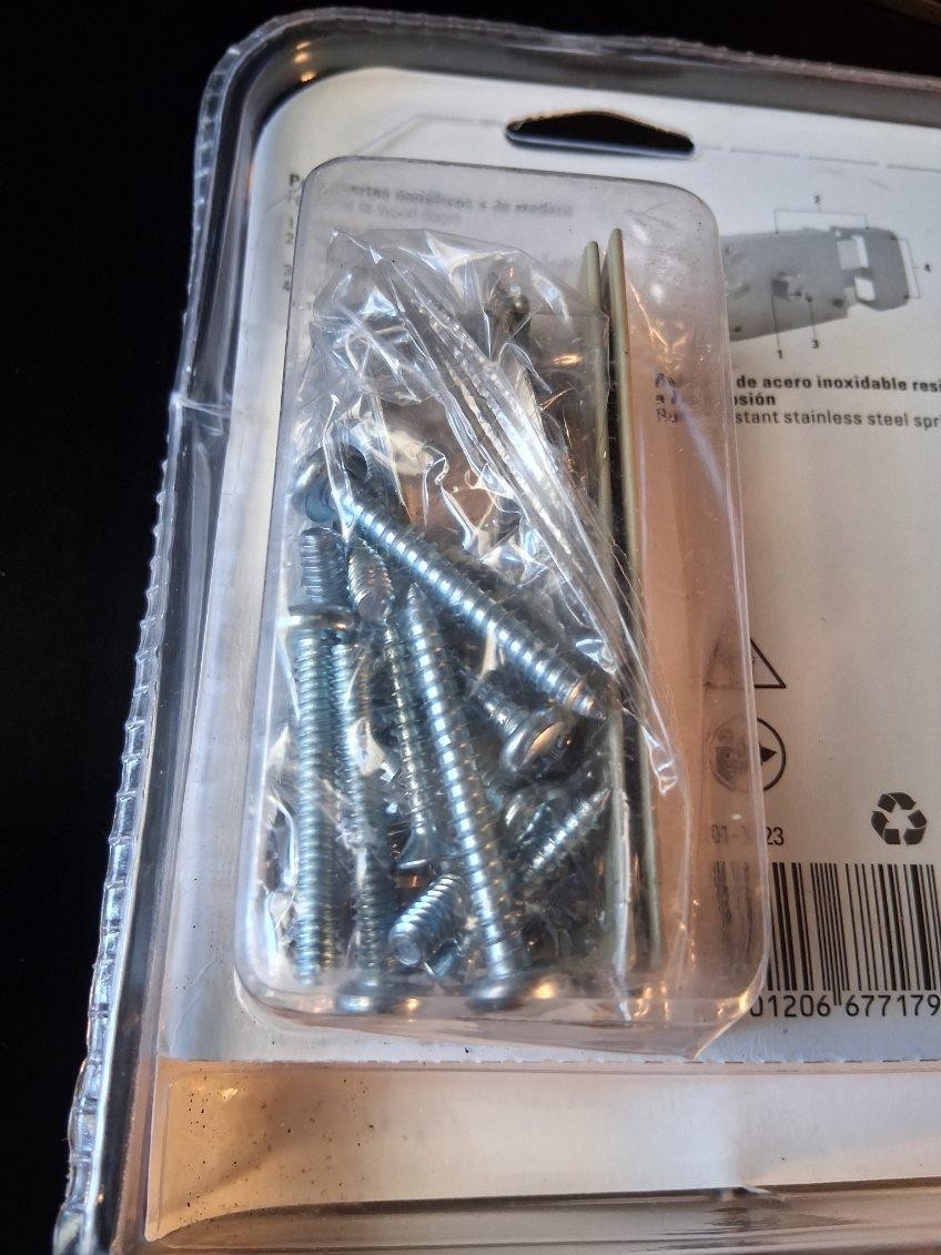 Hermex CS-70DB Classic rim lock, traditional key, blister pack (right)