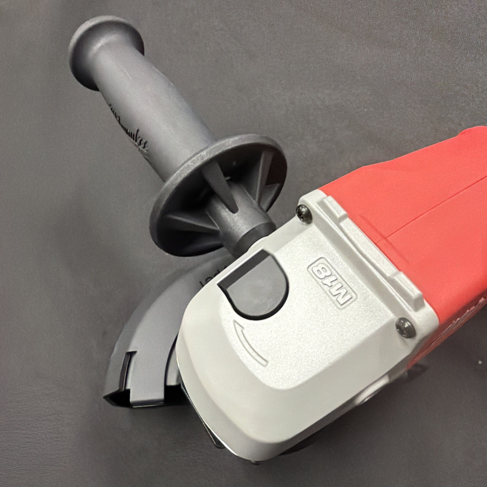 Milwaukee Tool 2686-20 M18 Brushless 4-1/2″ / 5″ Cut-Off Grinder, Paddle Switch