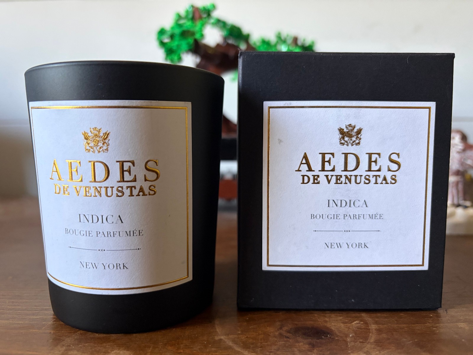 Aedes de Venustas Indica Scented Candle 180 g 6.3 oz