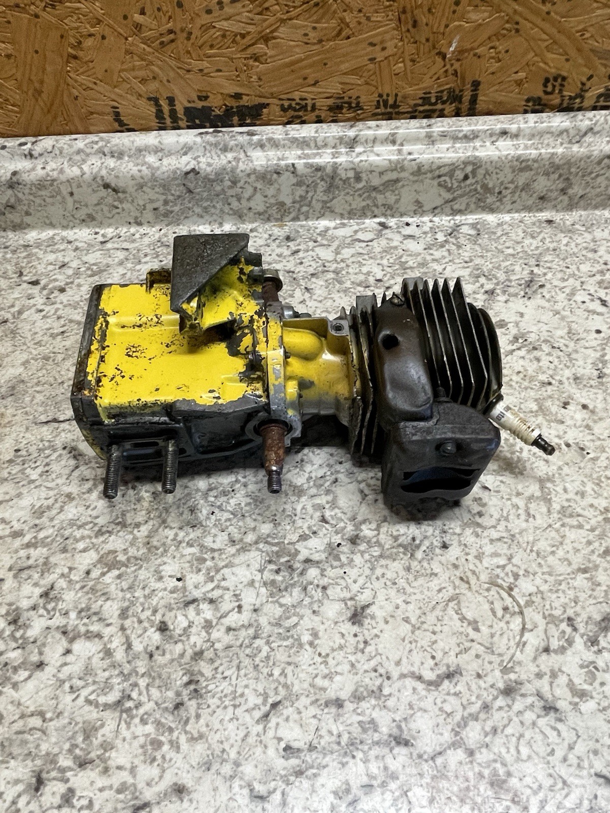 OEM Vintage McCulloch Chainsaw Engine, Untested, Unknown Model, Spins Freely