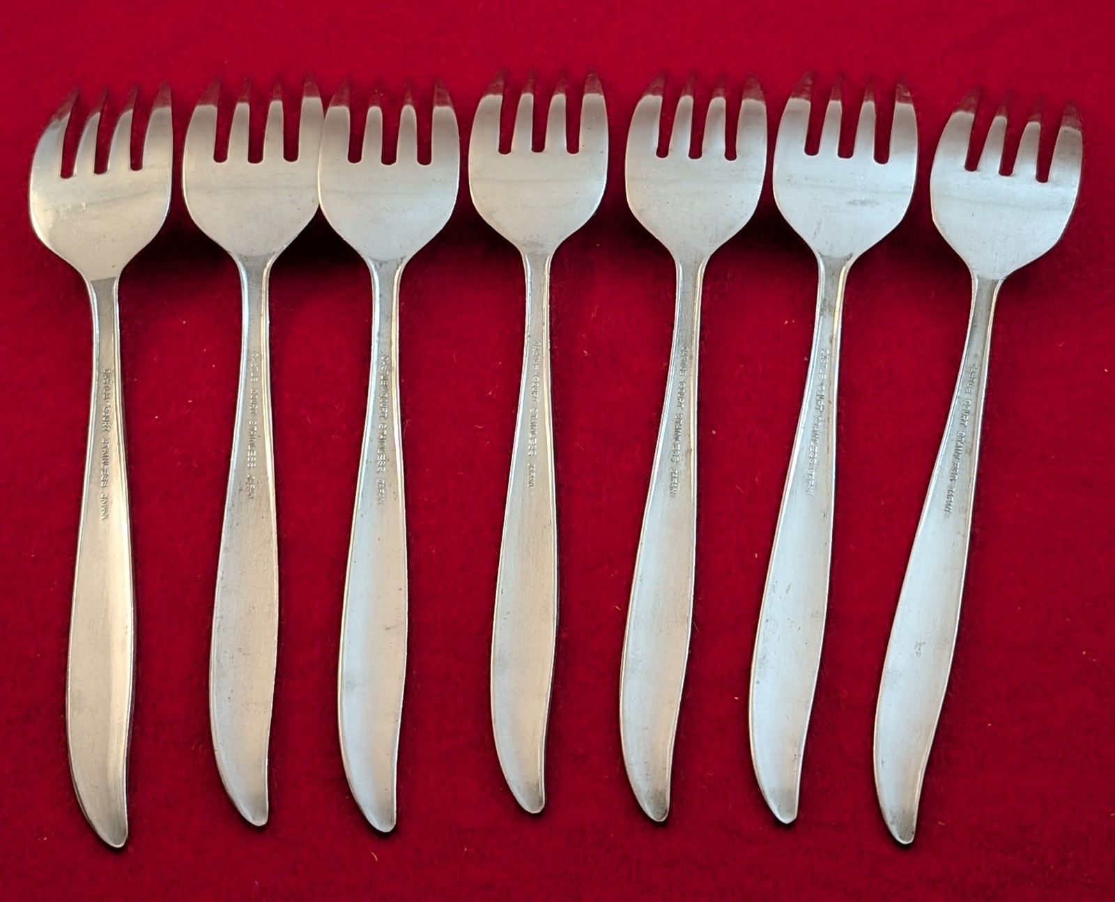 Lot Of 7 VTG Castle Court CCS5 Stars & Vines Starburst Stainless Salad Forks