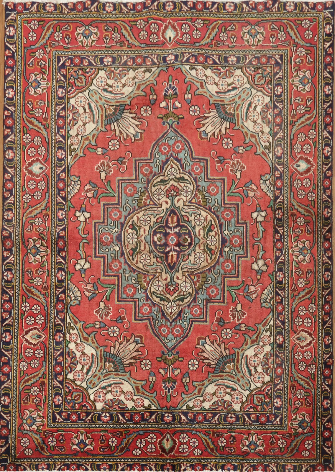 Exquisite Traditional Floral Area Rug 5×6 Hand-knotted Wool Carpet for Any Room