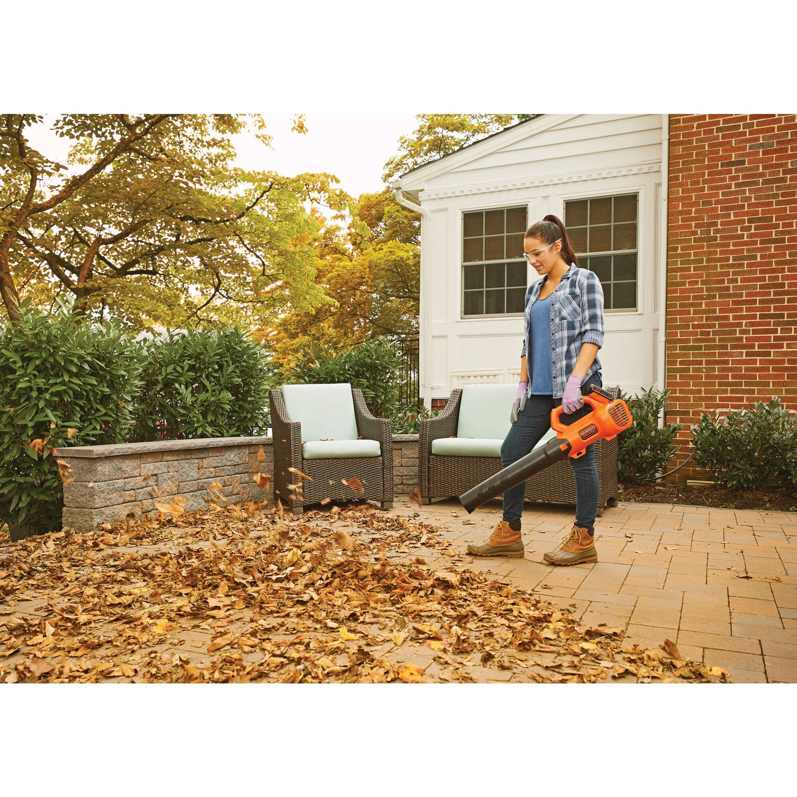 BLACK+DECKER 20V Max Leaf Blower, Axial, 2.0-Ah – BCBL700D1
