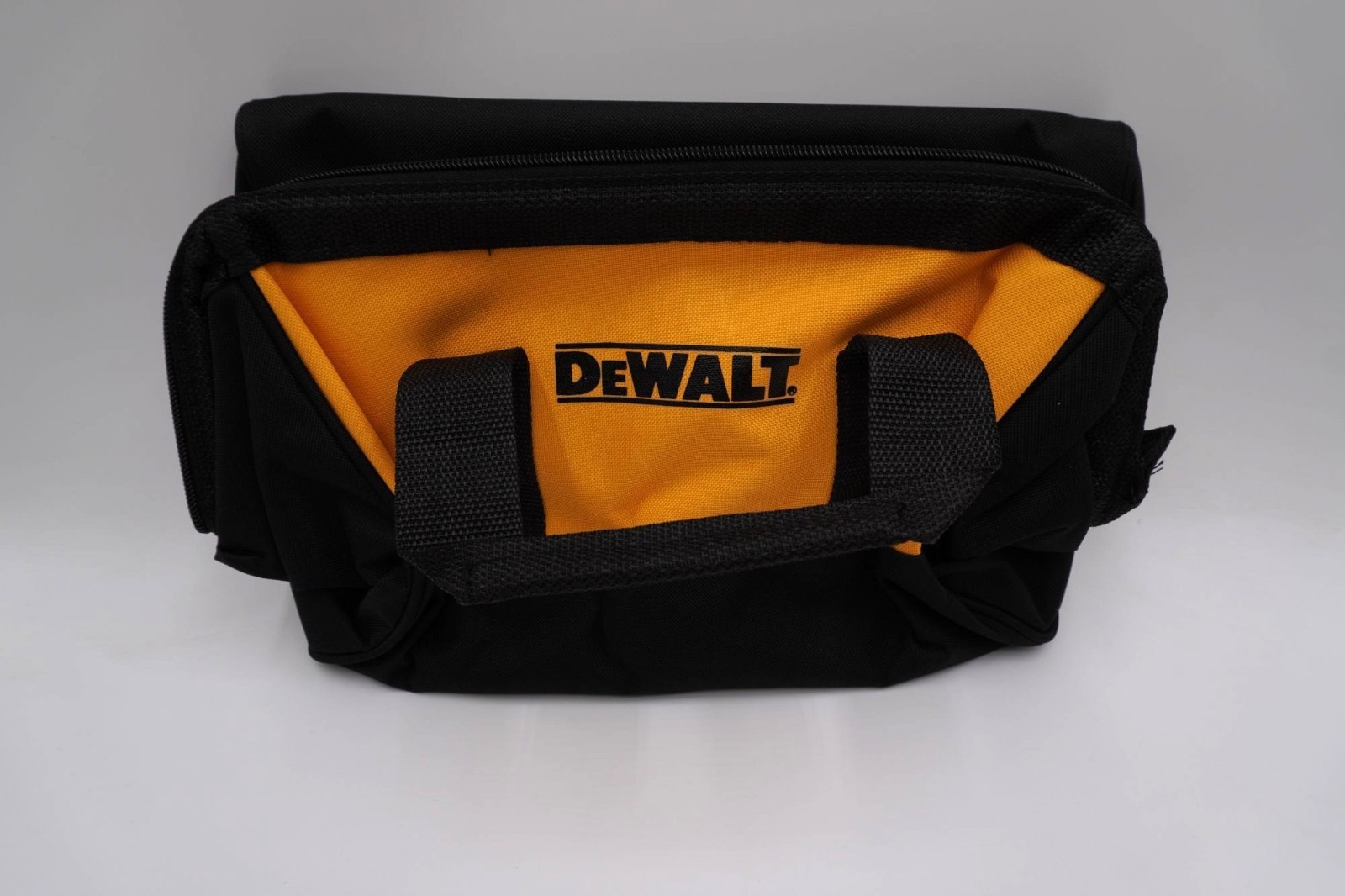 DEWALT DCF885 DCF850 20V MAX Impact Driver Kit Battery Charger Bag Open Box