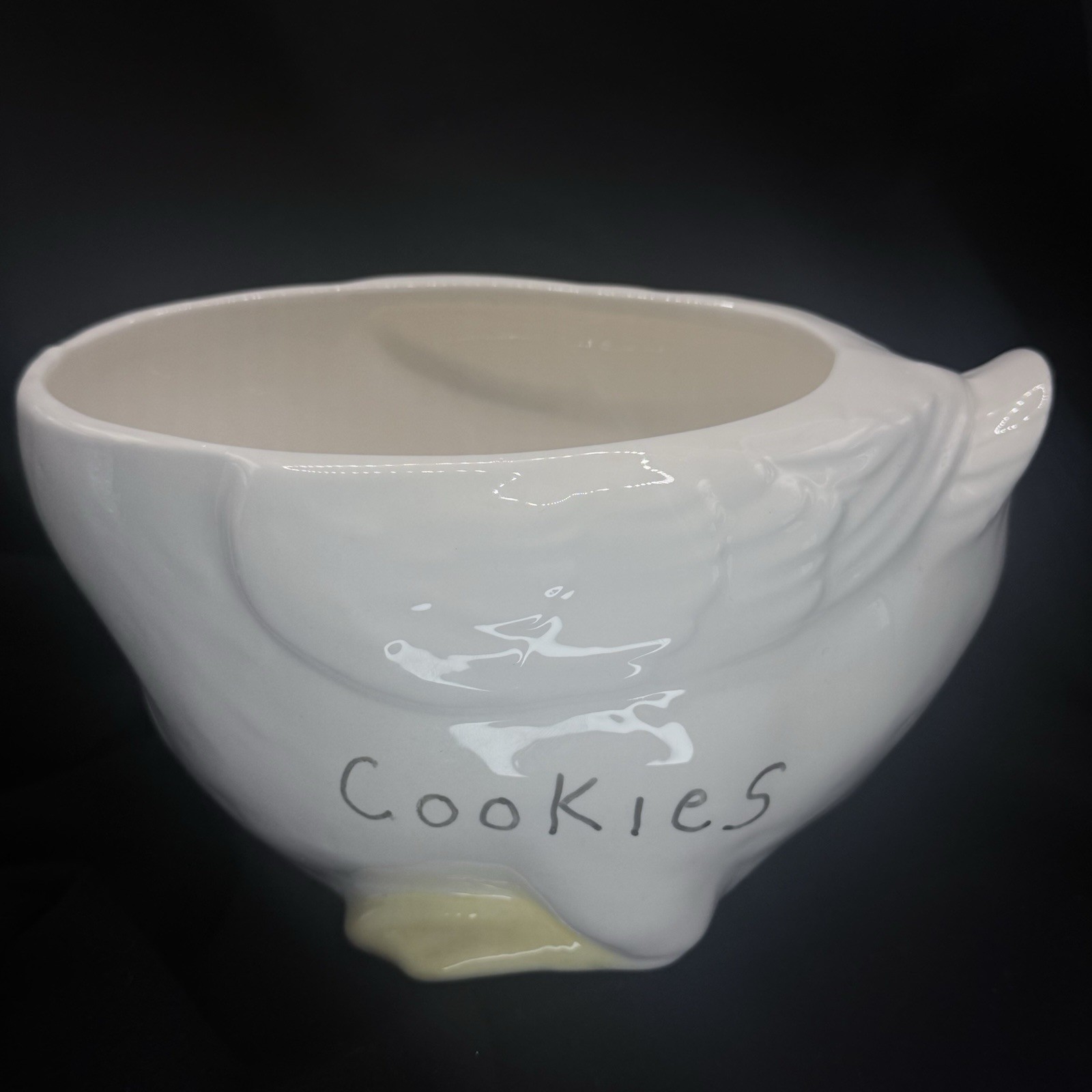 DJ 8.5in Ceramic White Goose/Duck Cookie Jar w/ Lid Pink Bow, Country