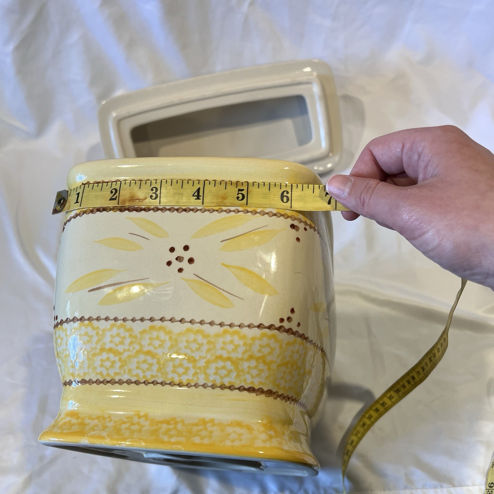 Temp-tations Old World Yellow Covered Bread Box 13” Tara Ovenware Vintage