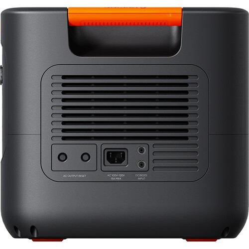 Jackery Explorer 3000 v2 Power Station 3072Wh Capacity and 3600W output LiFePO4