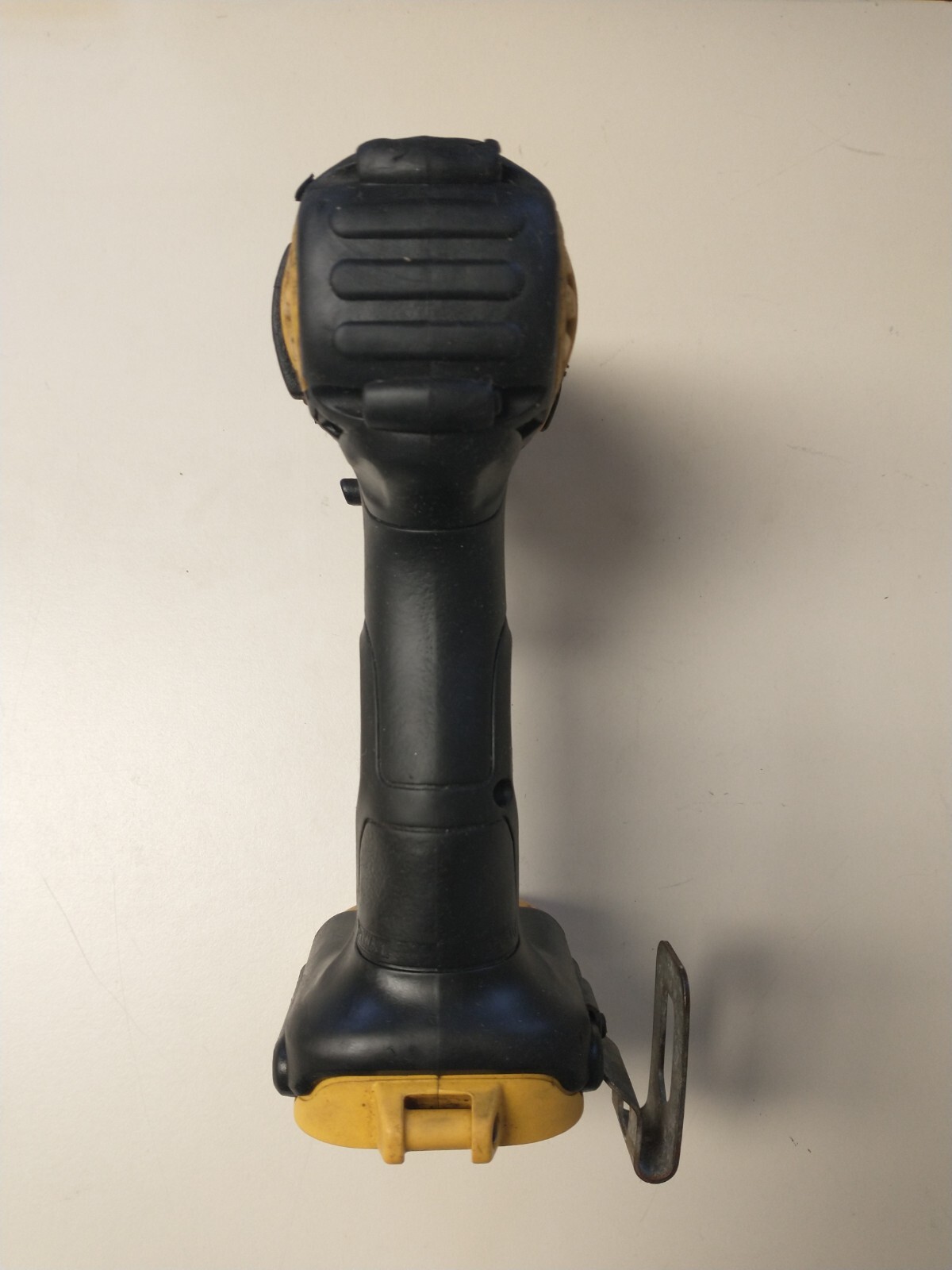 DeWalt DCF885B 20V MAX Li-Ion 1/4″ Cordless Impact Driver No Battery Clip H