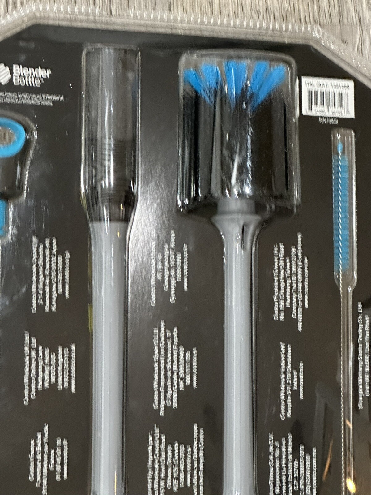 Blender Bottle 2-In-1 Easy To Clean Bottles & Straws Brush Cleaner 4 Pack NEW!