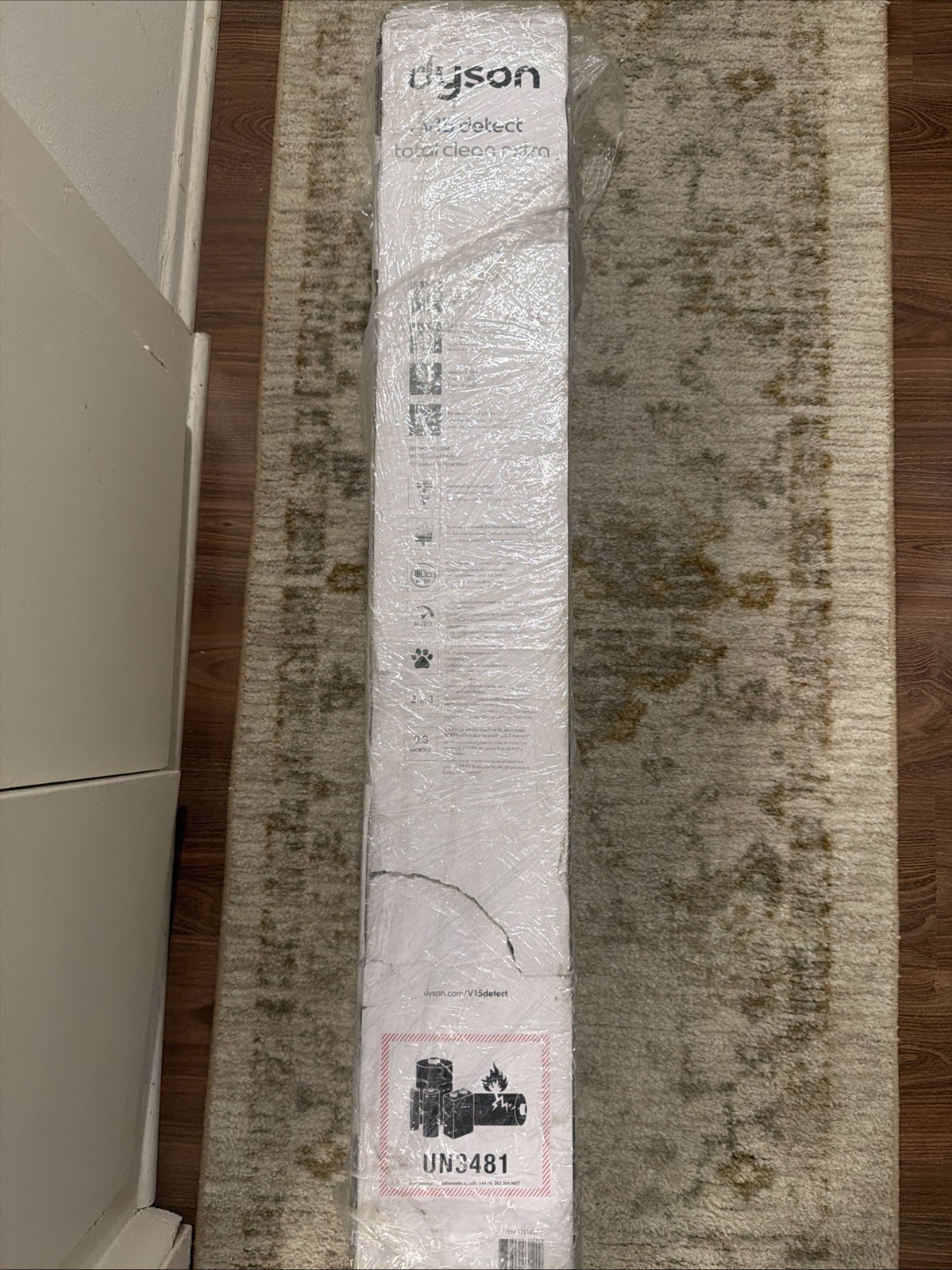 Dyson V15 Detect Total Clean Extra Cordless Vacuum Cleaner SV47