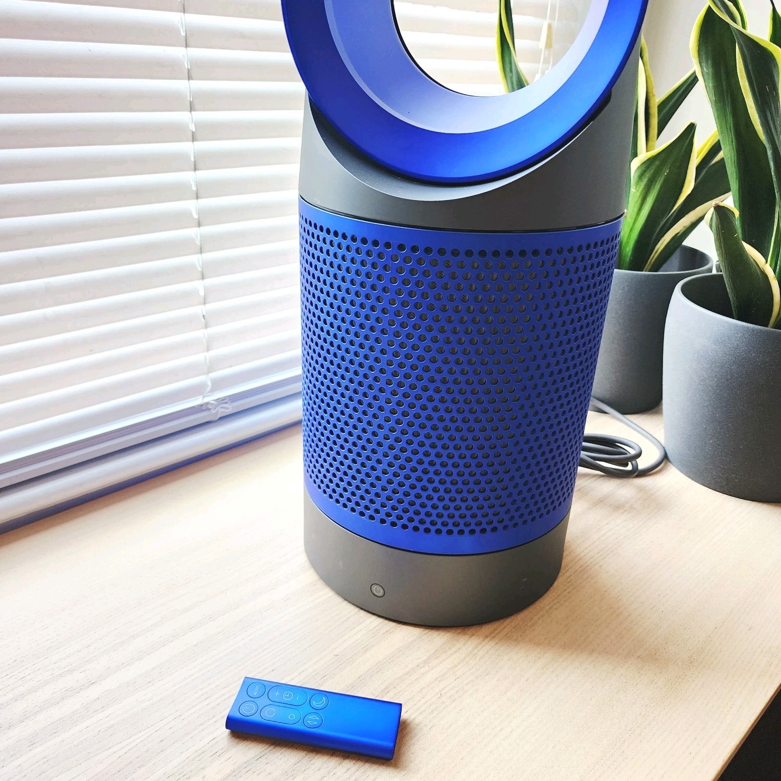 Dyson – TP02 Pure Cool Link Tower 400 Sq. Ft. Air Purifier – Iron, Blue – Remote
