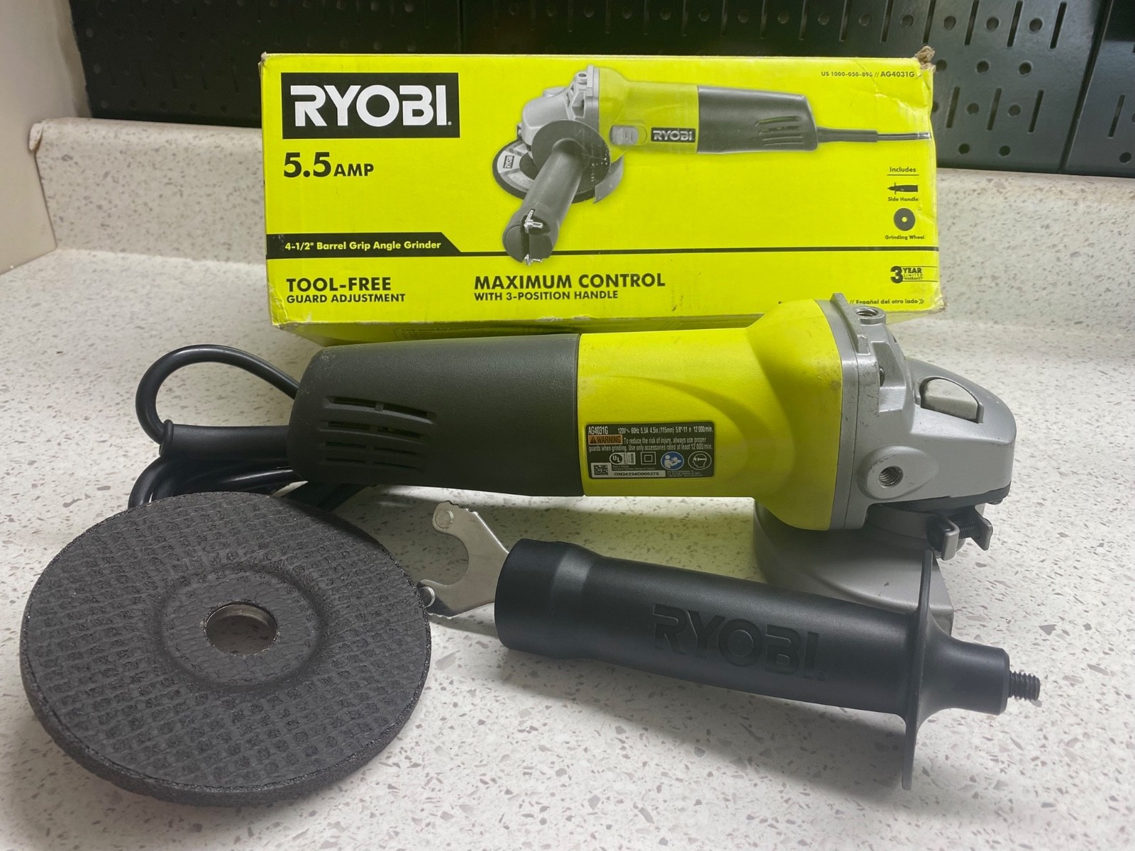 Ryobi AG4031G 4-1/2” Angle Grinder 120V 5.5A – Tested, Working