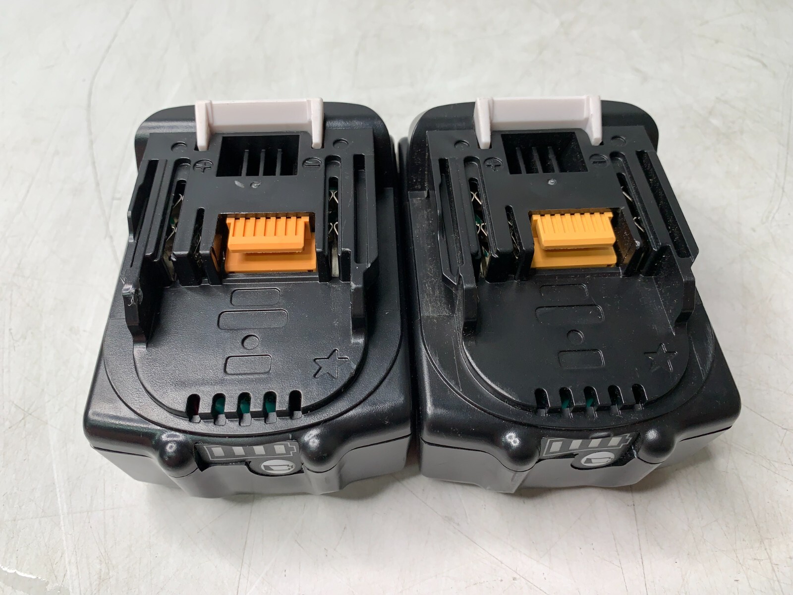 Lot of 2 18V 6.0AH LXT Battery For Makita Li-Ion W/ Charger