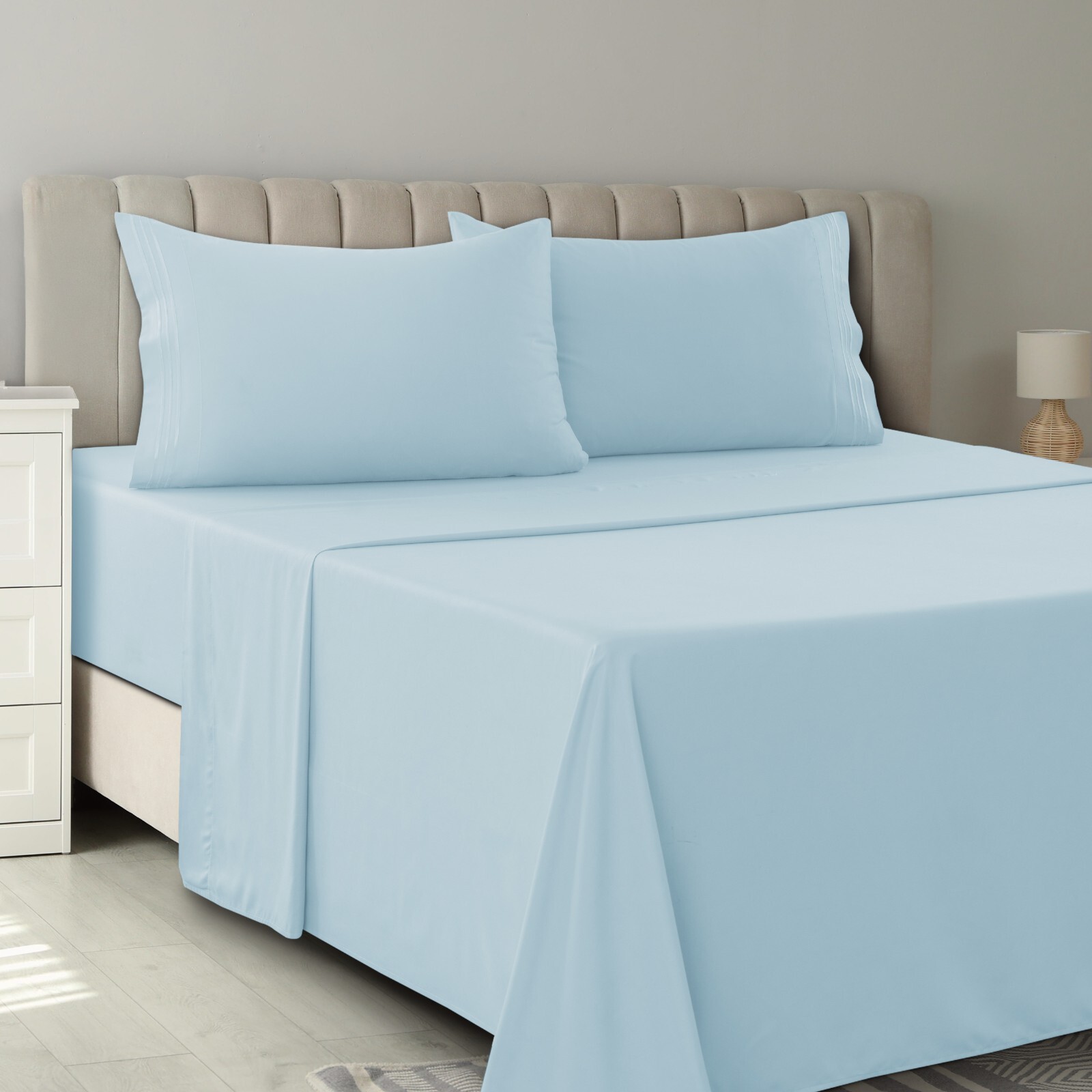 4 Piece Premium Bed Sheet Set Hotel Luxury Ultra Soft Deep Pocket Sheets Set