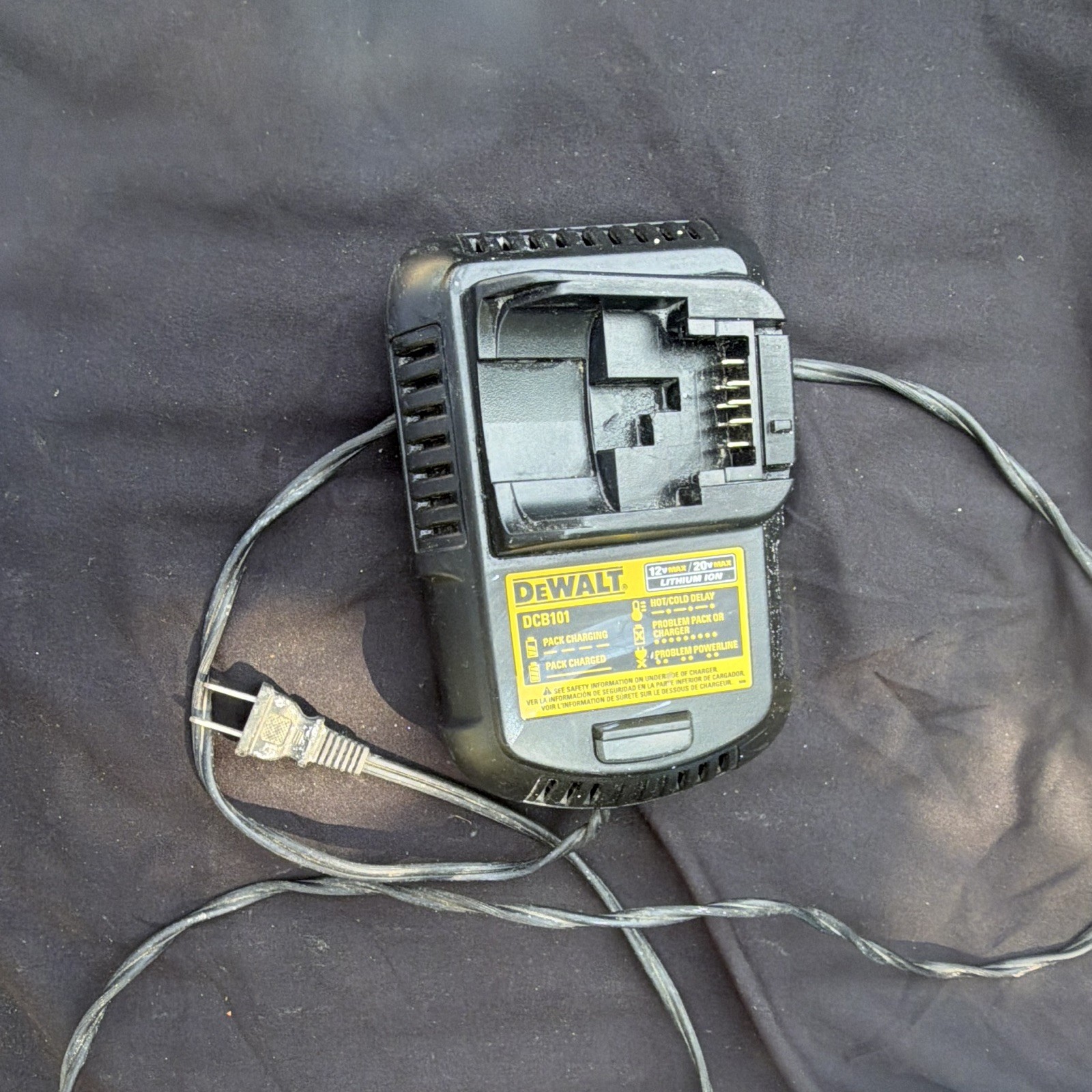DEWALT DCB101 12V/20V MAX Corded Lithium-Ion Battery Charger, Black