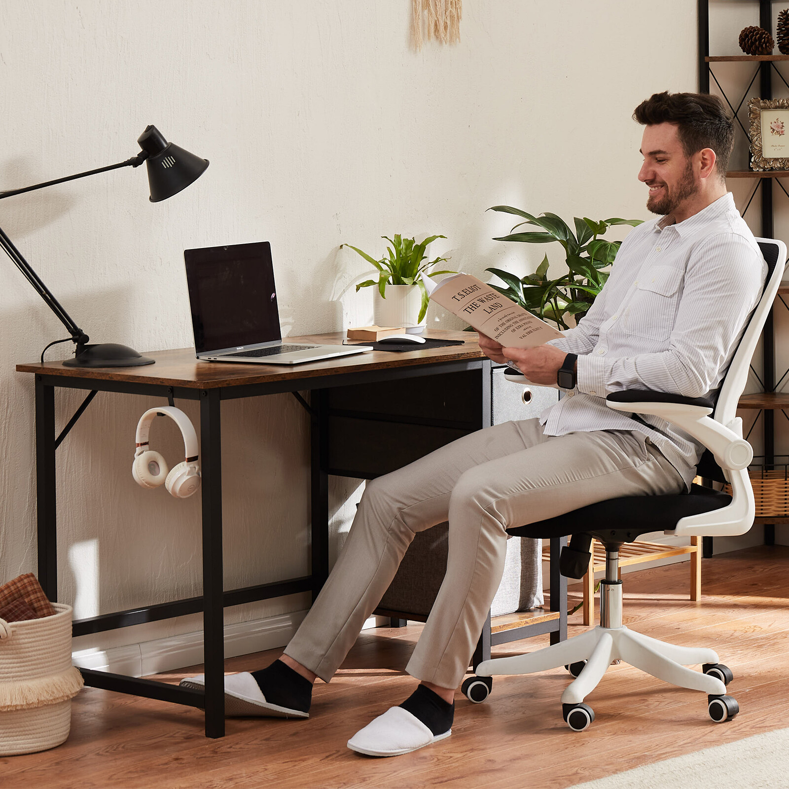 40/47″ Home Office Computer Desk with 2 Storage Drawers,Small Modern Study Table