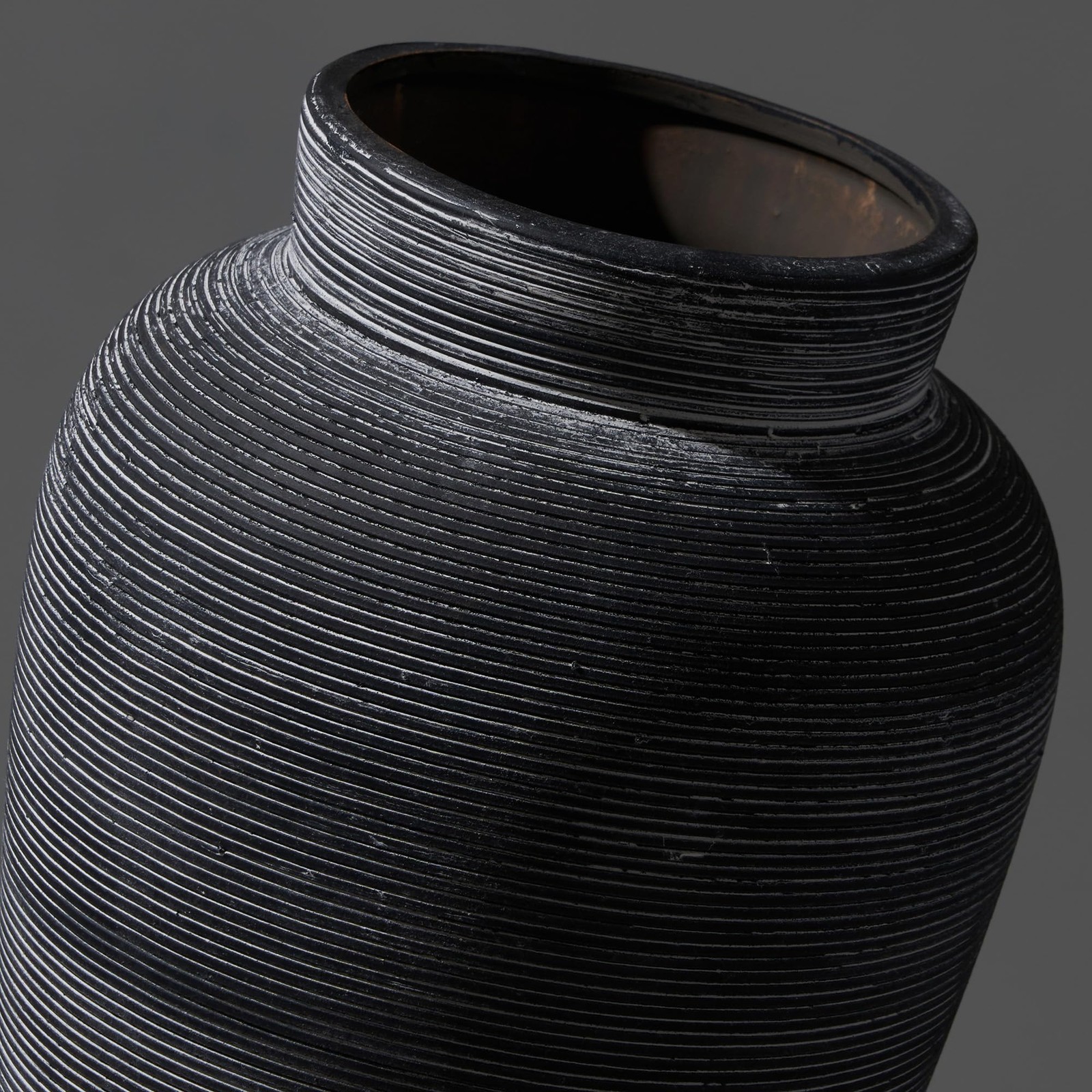 INFINITENDER Large Ceramic Rustic Vase,10 inch Minimalist Large, Black