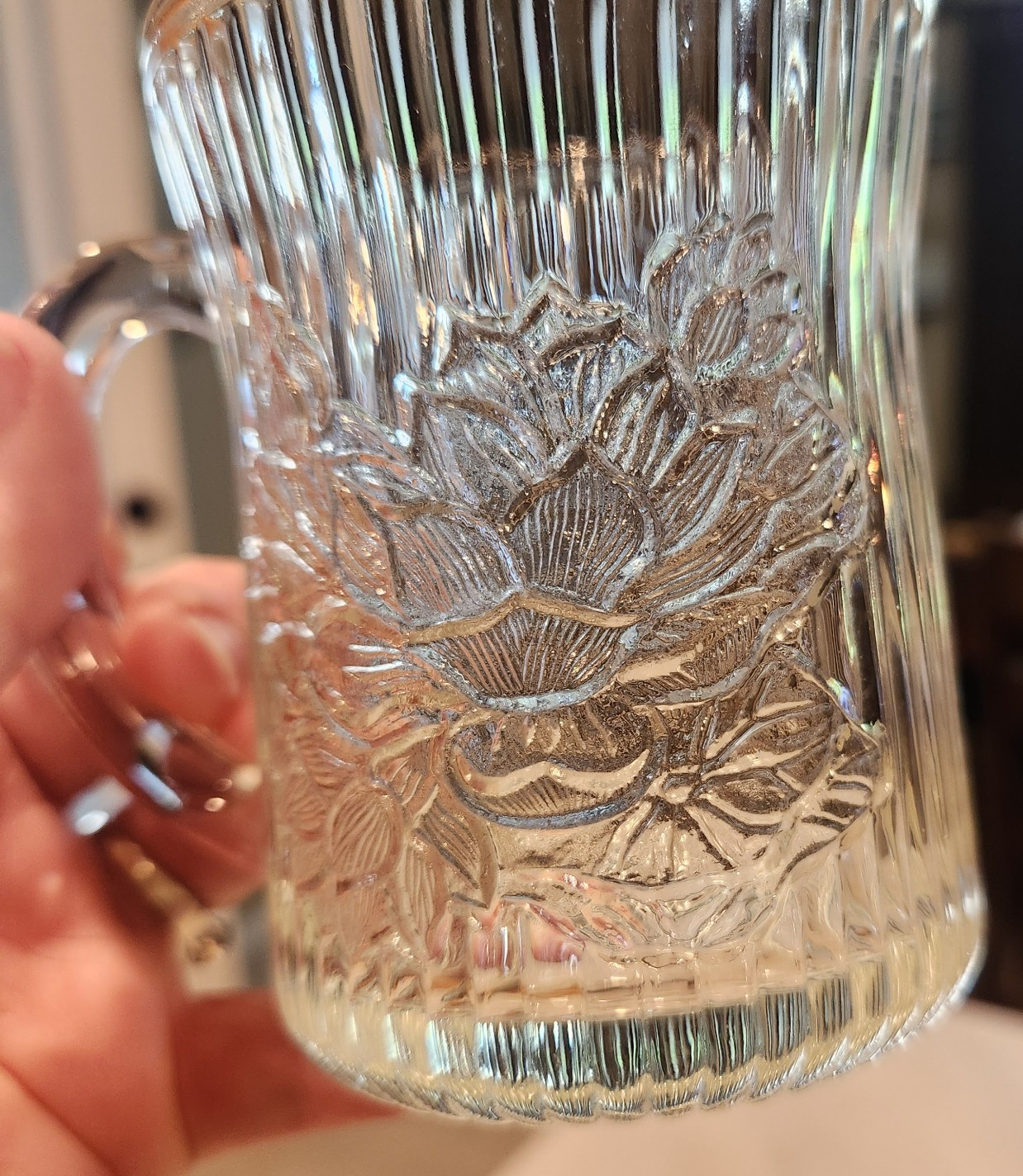 2 VINTAGE CLEAR ROSE FLOWERS EMBOSSED MUGS GLASS RIBBED ARCOROC KIG MALAYSIA