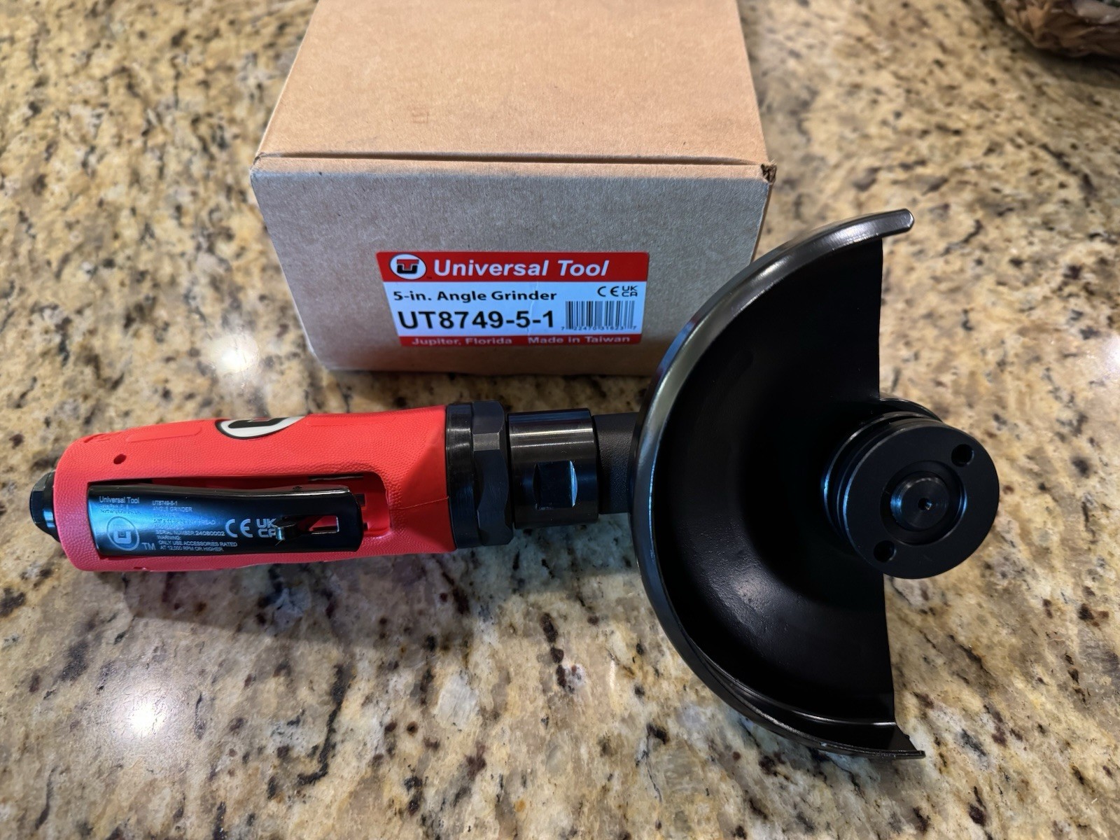 Universal Tool UT8749-5-1 5 in Angle Grinder, Rotary/Circular Action, Red/Black
