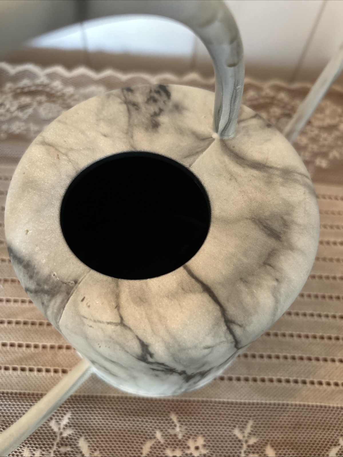 MARBLE-PATTERNED METAL WATERING CAN LONG SLENDER SPOUT FOR PRECISE POURING