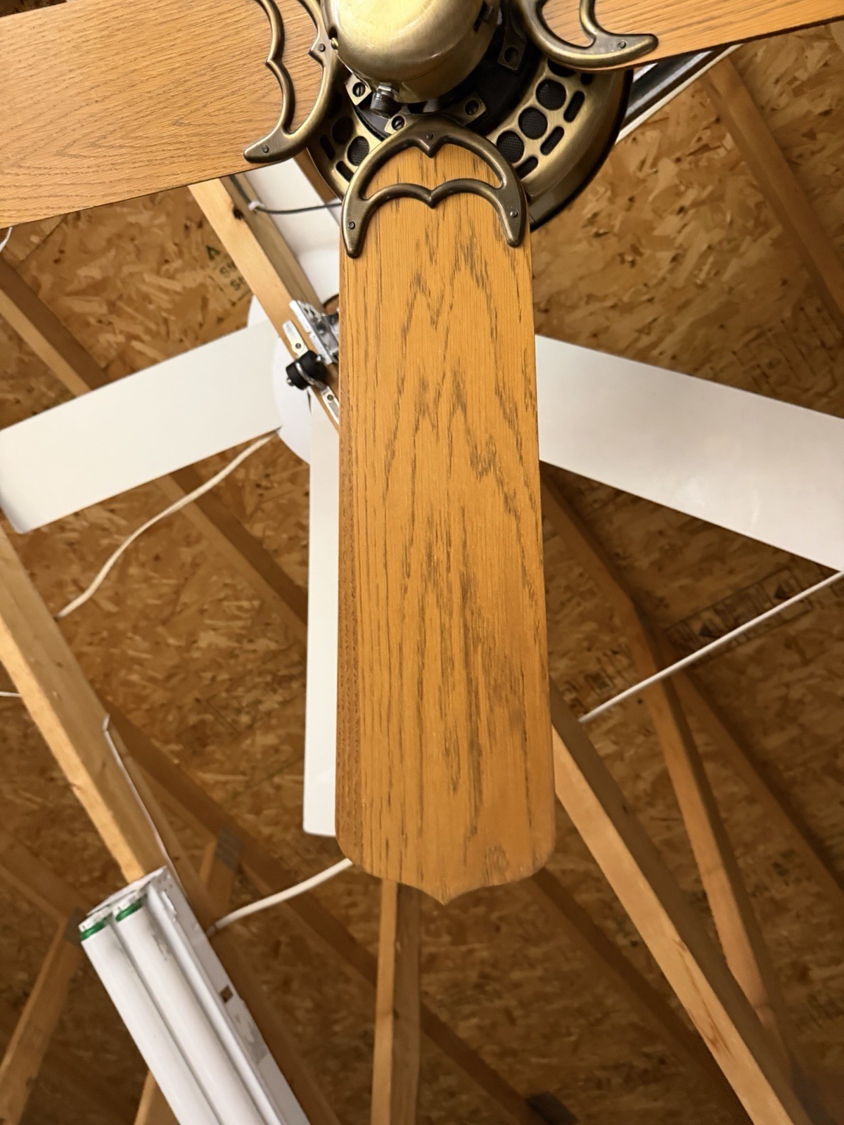 1982 Casablanca Four Seasons Ceiling Fan. (PLEASE READ DESCRIPTION!!!!)