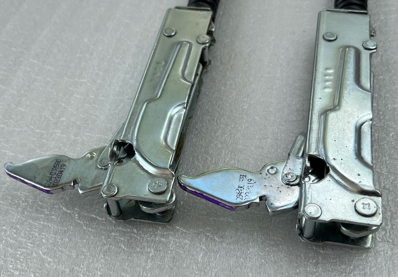 DG94-00358E, DG94-00358L Pair Samsung Range Oven Door Hinges (L+R) NE63T8111SS