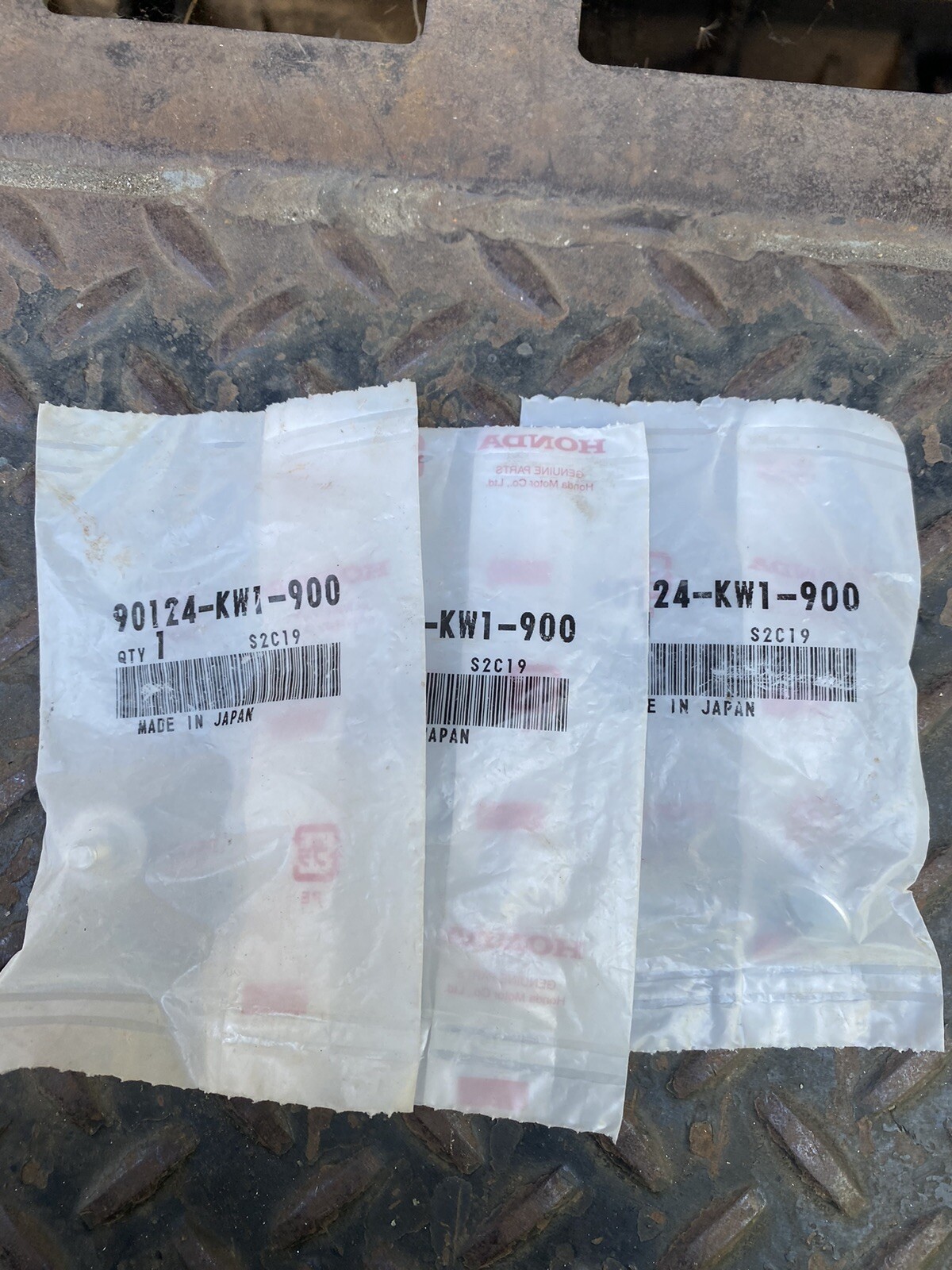 (IB20) Lot of (3) 90124-KW1-900 OEM Honda Screw