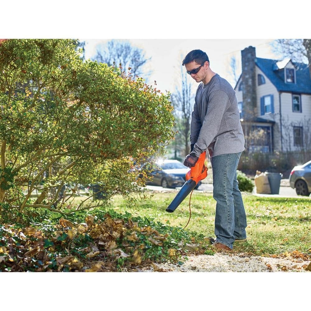 BLACK+DECKER 7 AMP 180 MPH 220 CFM Corded Electric Handheld Leaf Blower