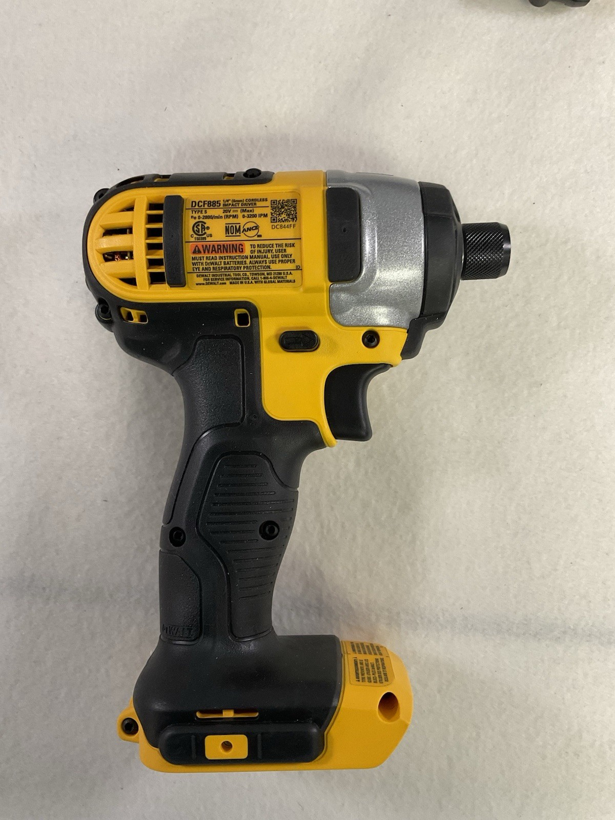 DeWalt 20V 1/4” Max Cordless Impact Driver/Drill DCF885 Includes Battery/Charger