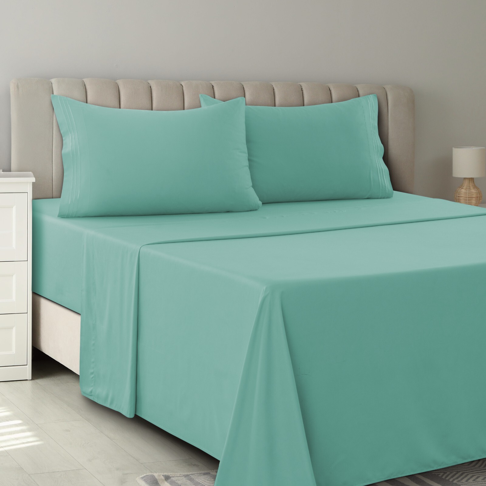 4 Piece Premium Bed Sheet Set Hotel Luxury Ultra Soft Deep Pocket Sheets Set